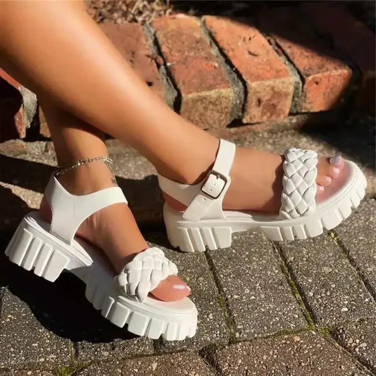 New Model 2023 Summer Large Women's Shoes 36-43 Trend Thick-soled Buckle Casual Sandals Women Beach