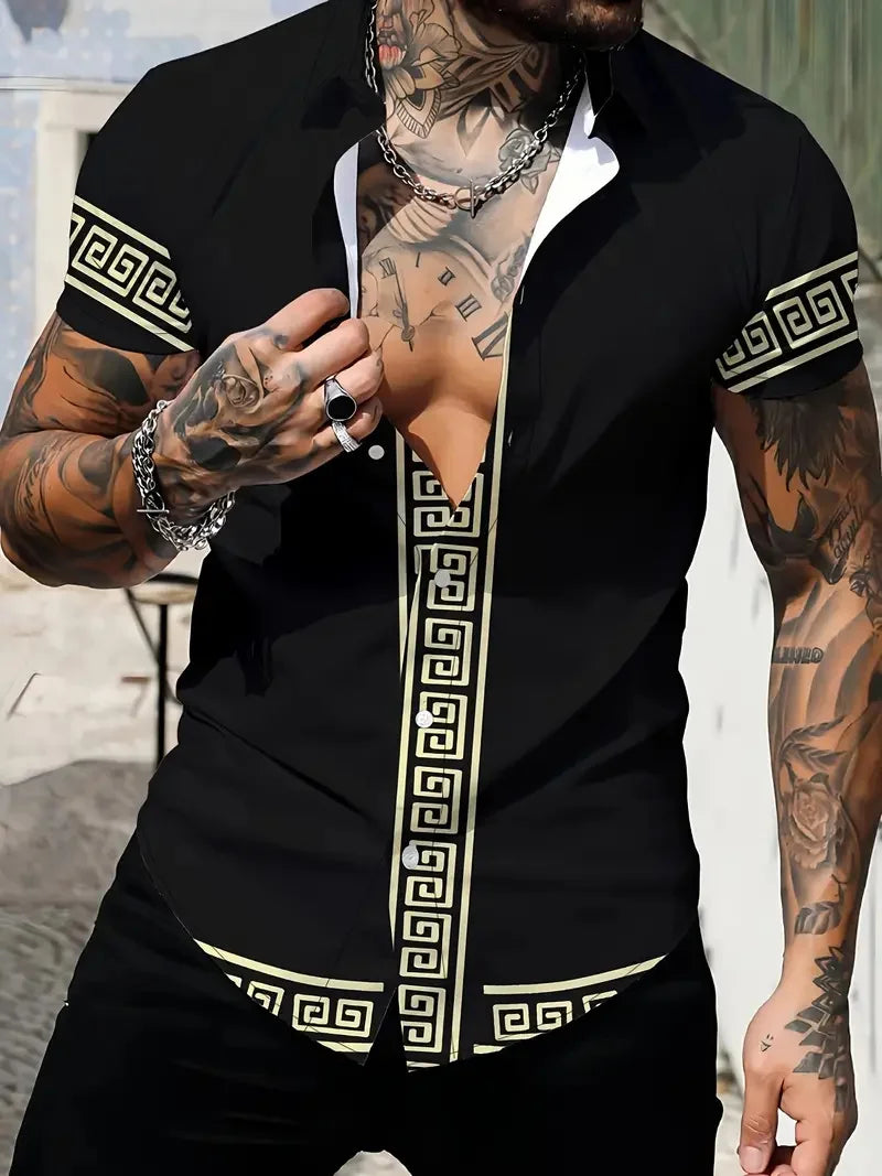 Retro men's short sleeved shirt with luxurious gold Baroque chain pattern suitable for summer banquet street wear