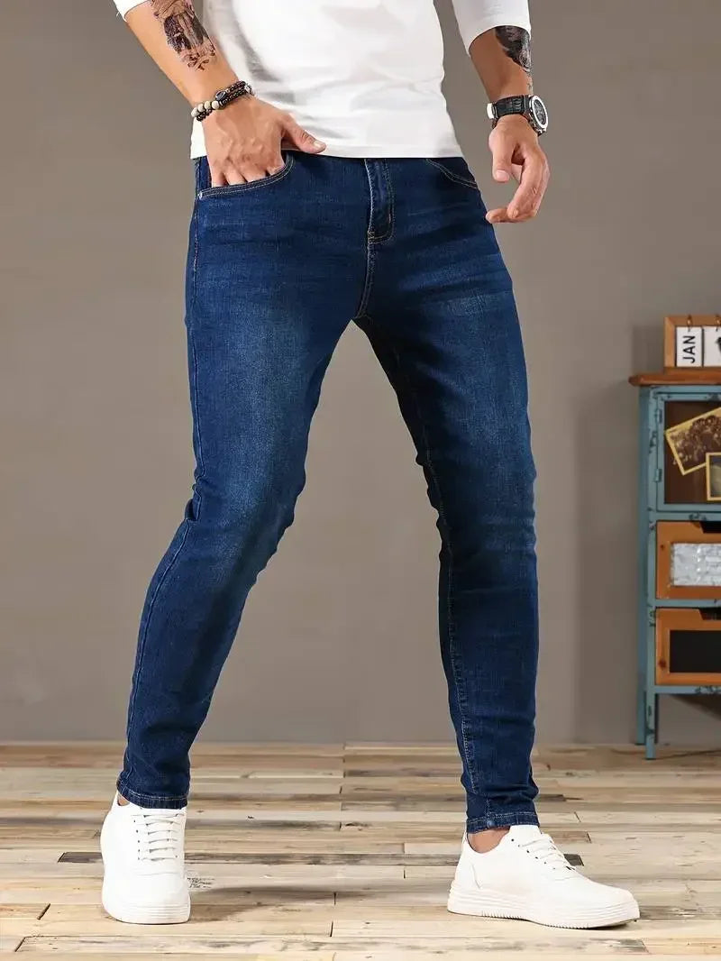 Calça Jeans Slim Fit com eslatano